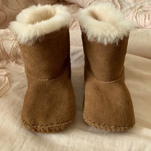 Super Cute and Comfy Baby Ugg’s